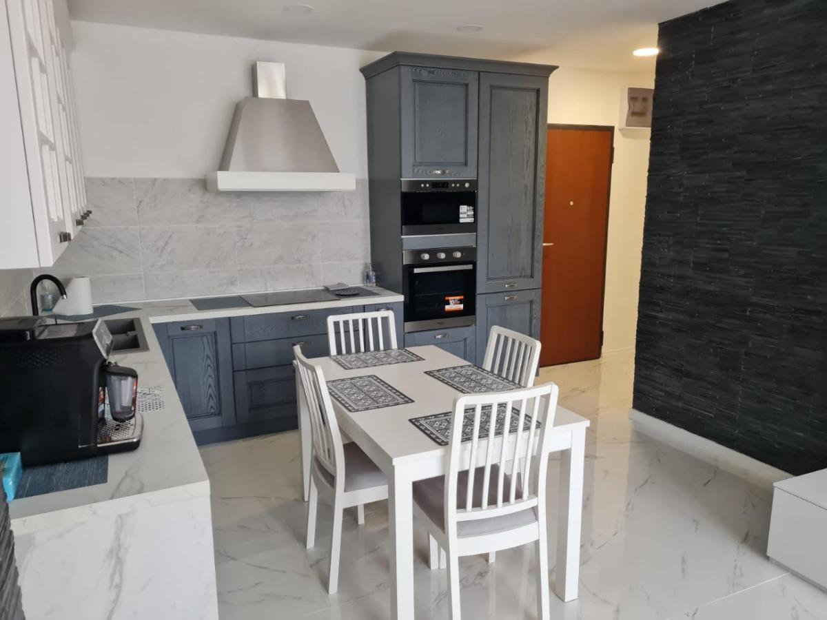 Apartament 滨海朱莉娅 外观 照片