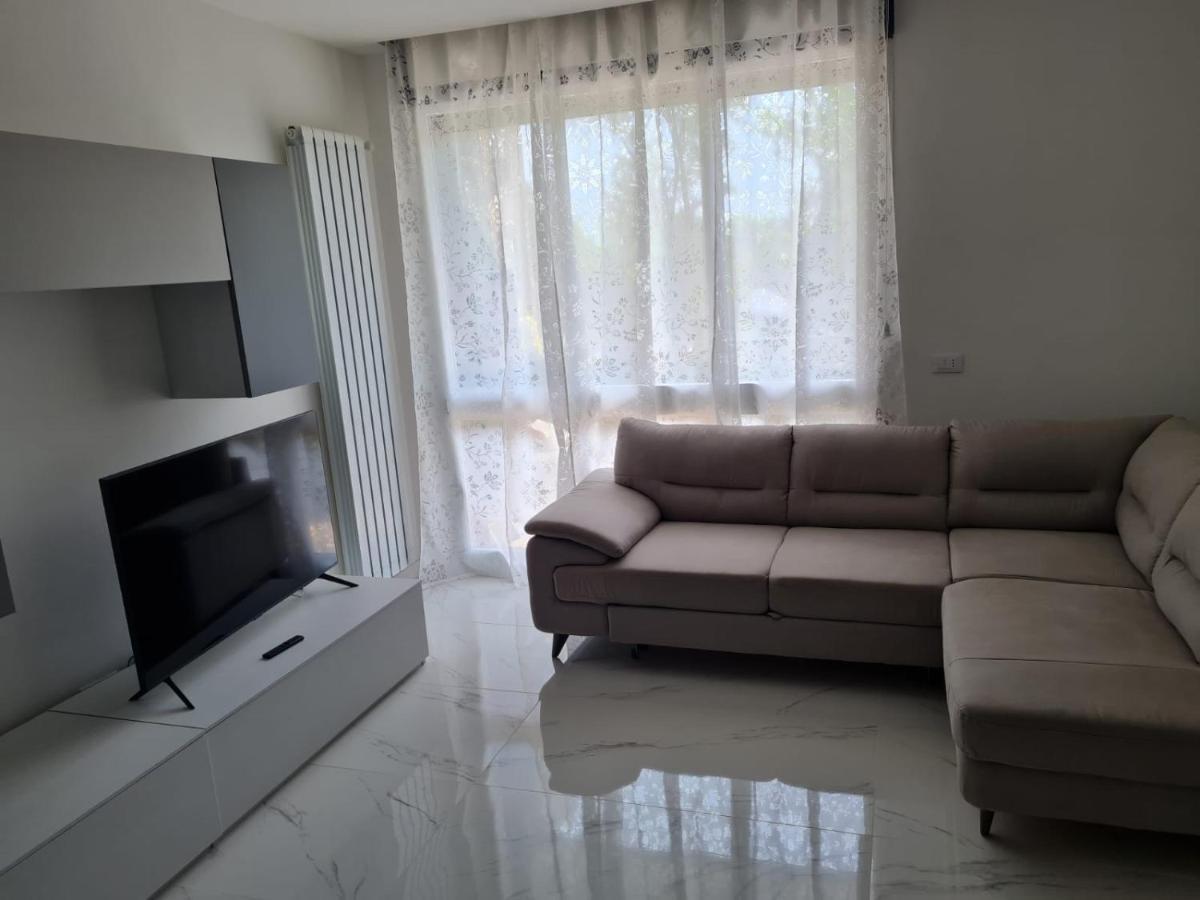 Apartament 滨海朱莉娅 外观 照片