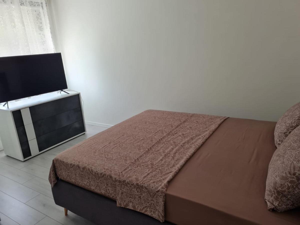Apartament 滨海朱莉娅 外观 照片