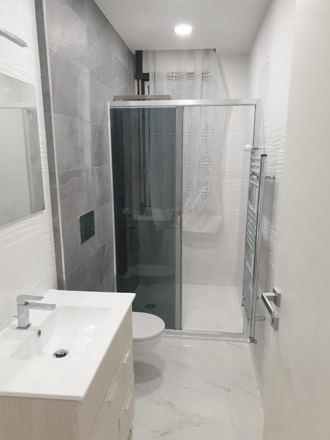 Apartament 滨海朱莉娅 外观 照片